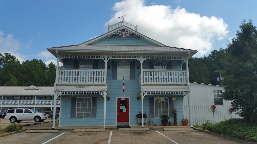 Victorian Inn photo 37