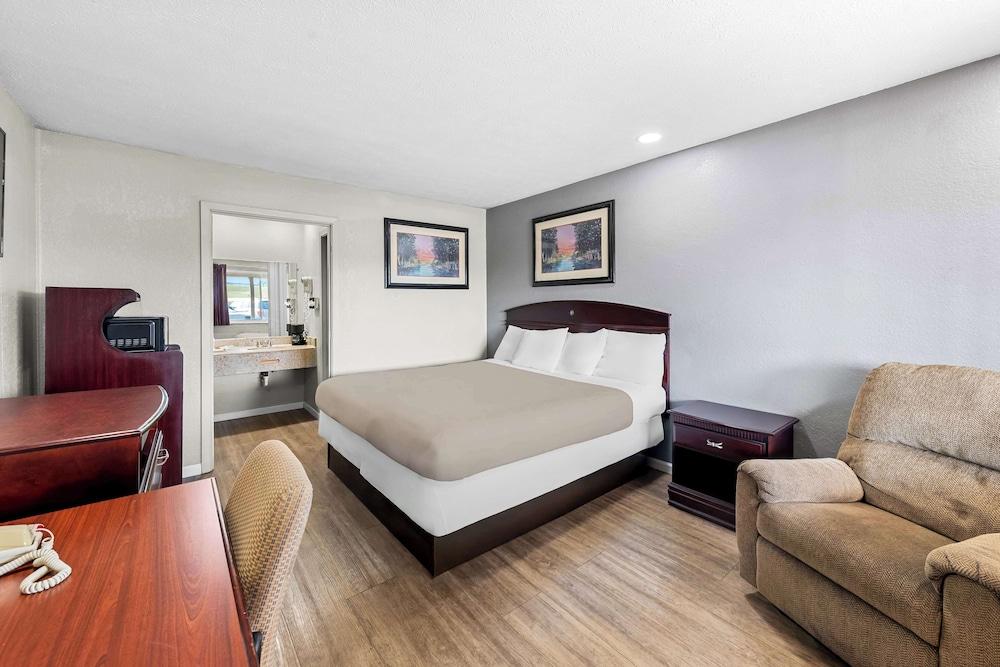 Americas Best Value Inn Marion, OH photo 18
