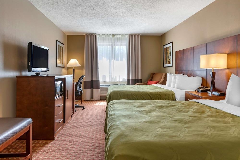 Quality Inn Saint Ignace I-75 photo 33