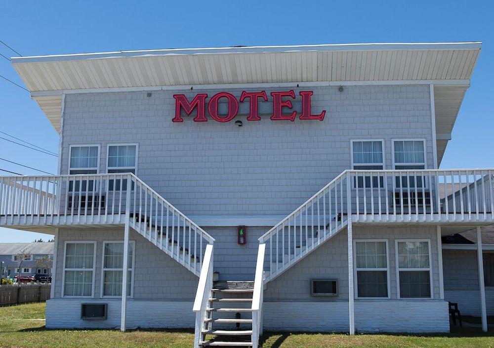 Atlantic Coast Inn photo 17