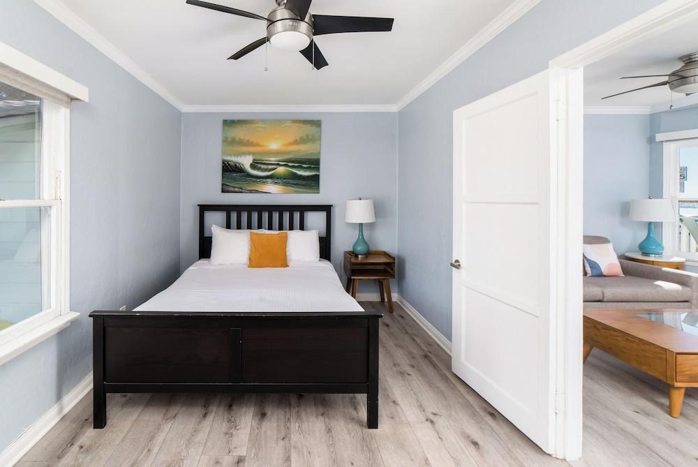 Pacific Bungalow photo 22