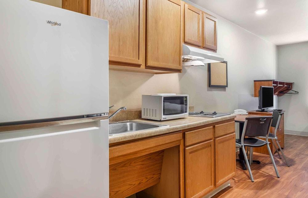 Extended Stay America Select Suites - Laredo photo 3