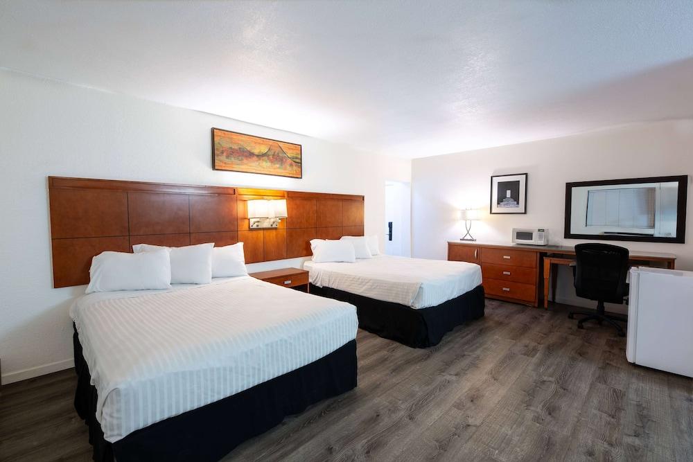 Travelodge by Wyndham Parker photo 9