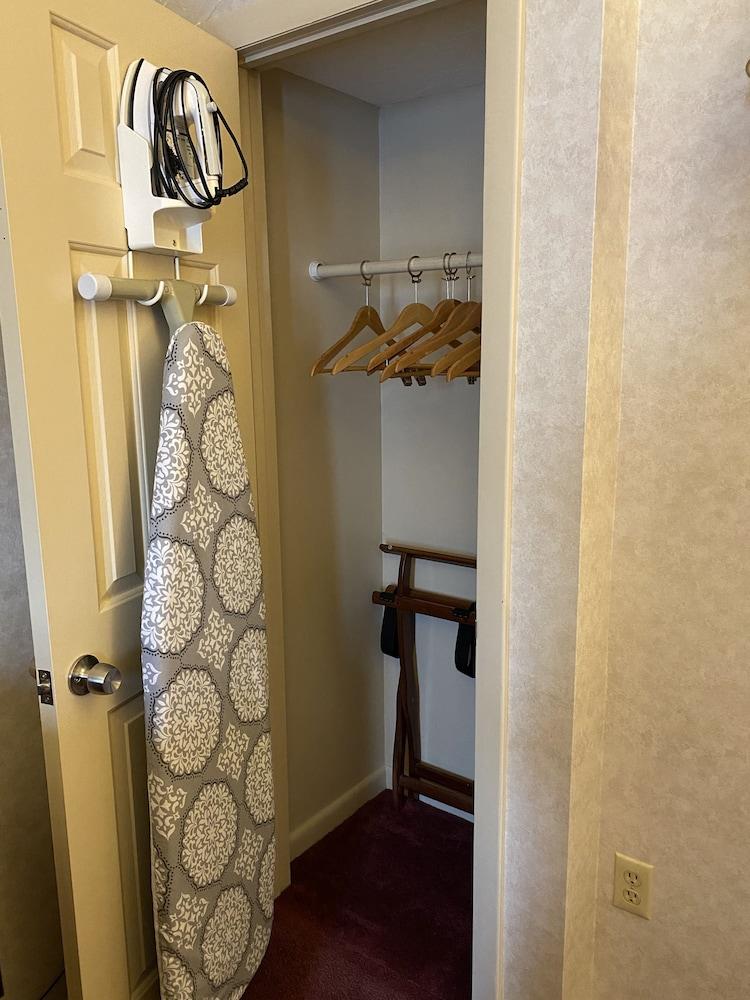 Economy Lodge photo 22