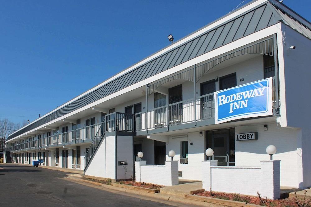 Rodeway Inn Charlotte South photo 1