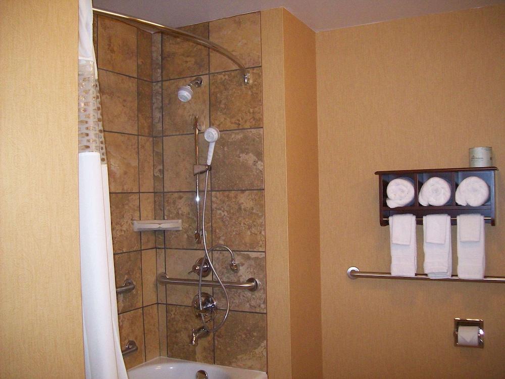 Hampton Inn & Suites Wiggins photo 30