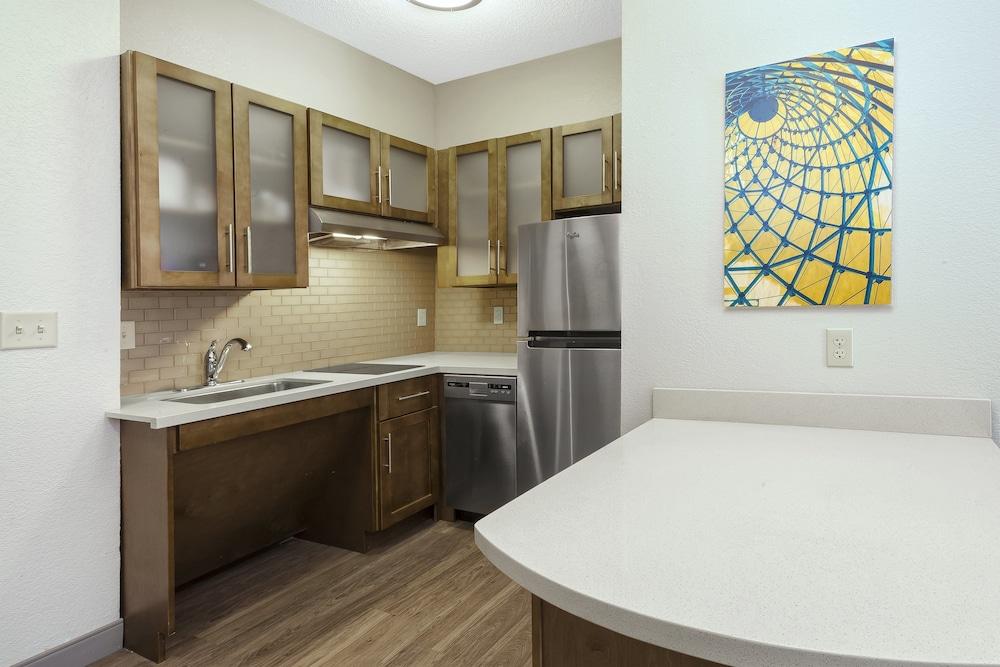 Staybridge Suites Columbia by IHG photo 28