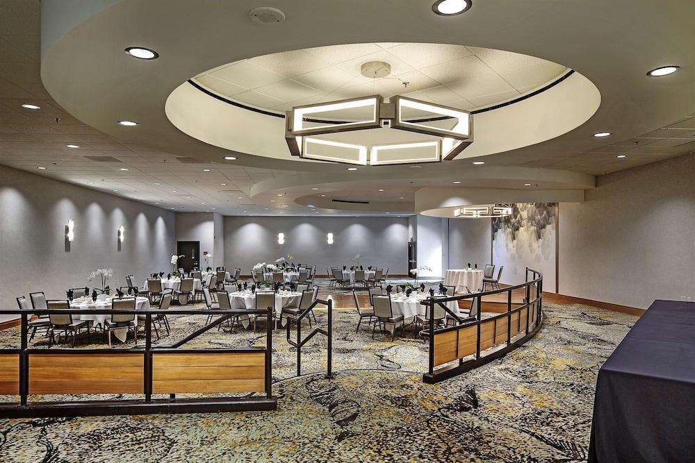 DoubleTree by Hilton Hotel Modesto photo 61