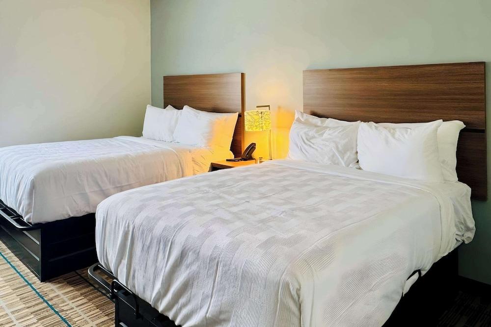 MainStay Suites Chambersburg photo 2