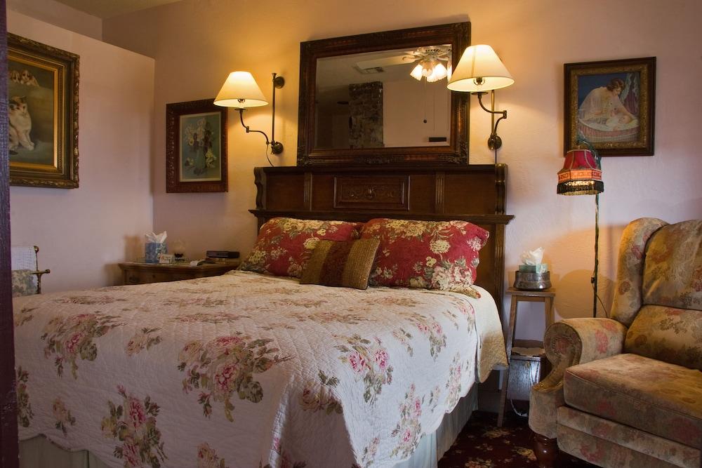 Ghost City Inn photo 25
