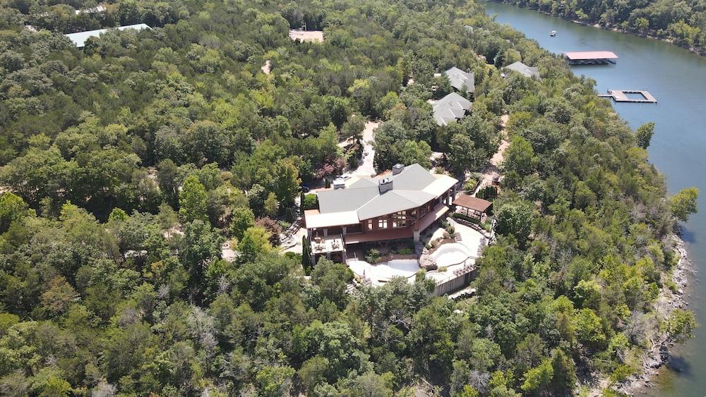 Stonewater Cove photo 35