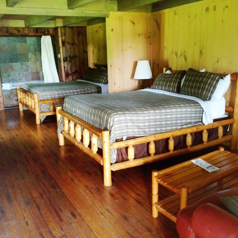 The Smokehouse Lodge and Cabins photo 28