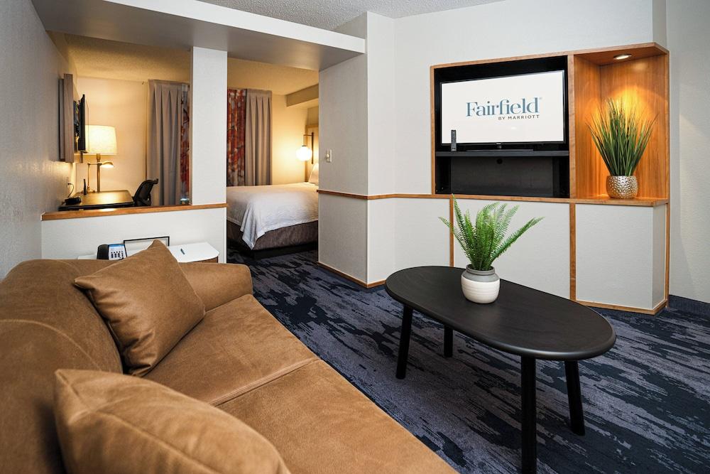Fairfield Inn and Suites by Marriott Laredo photo 10