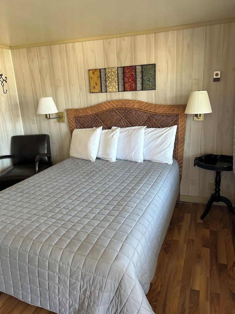 Silver Sands Hotel & Resort photo 25