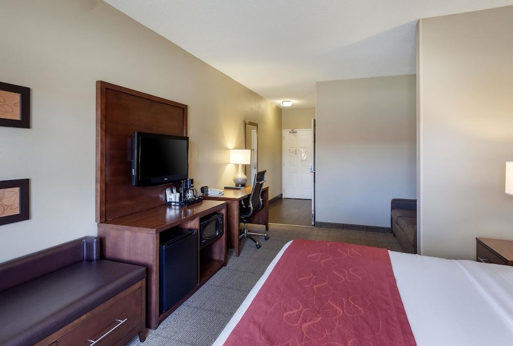 Comfort Suites Lincoln North photo 19