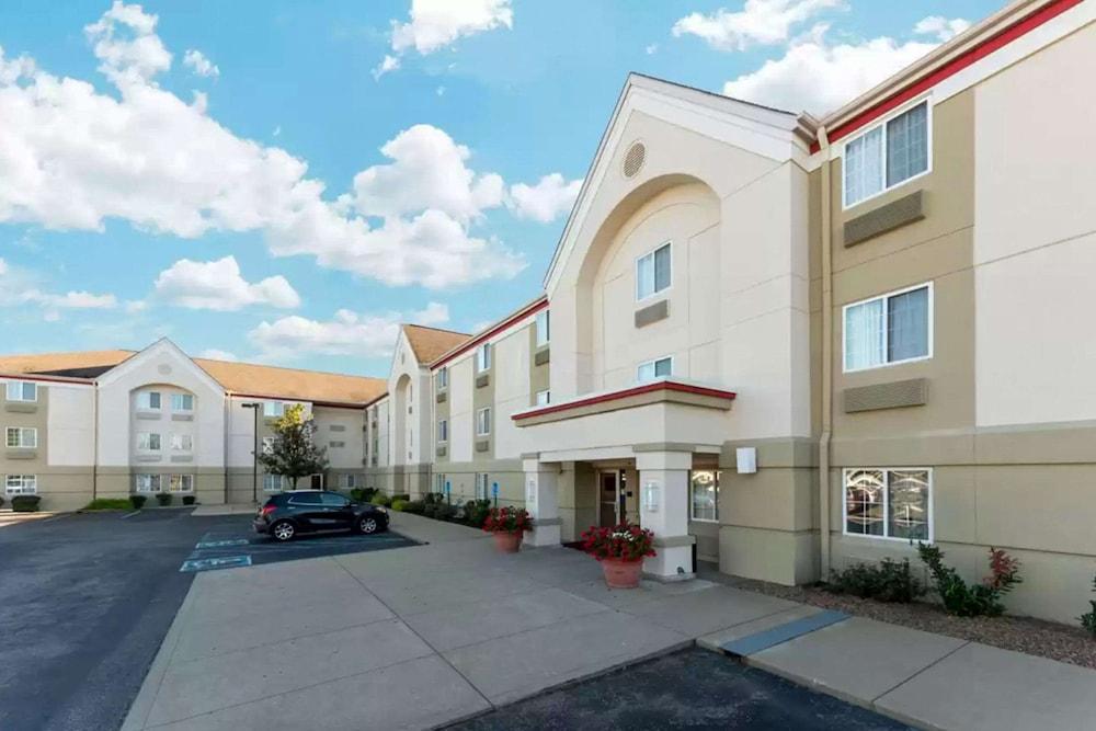 MainStay Suites Wichita Northeast photo 14