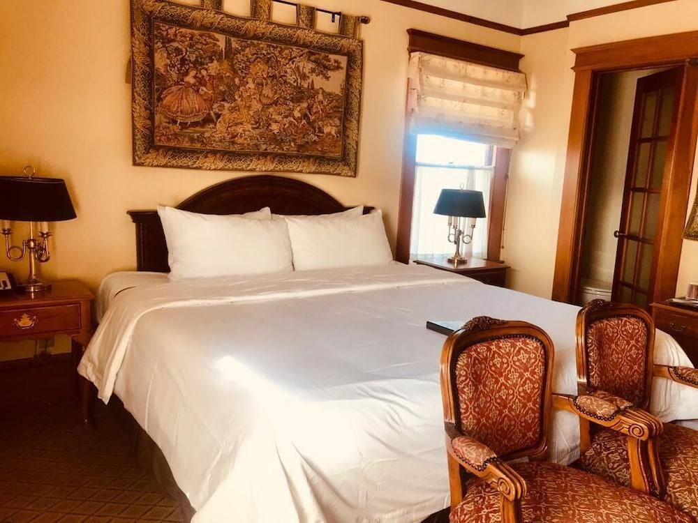 Pacific Grove Inn photo 5