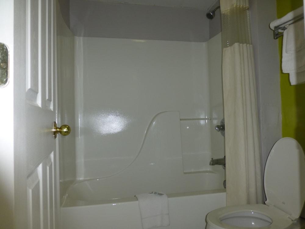 Coach Inn photo 17