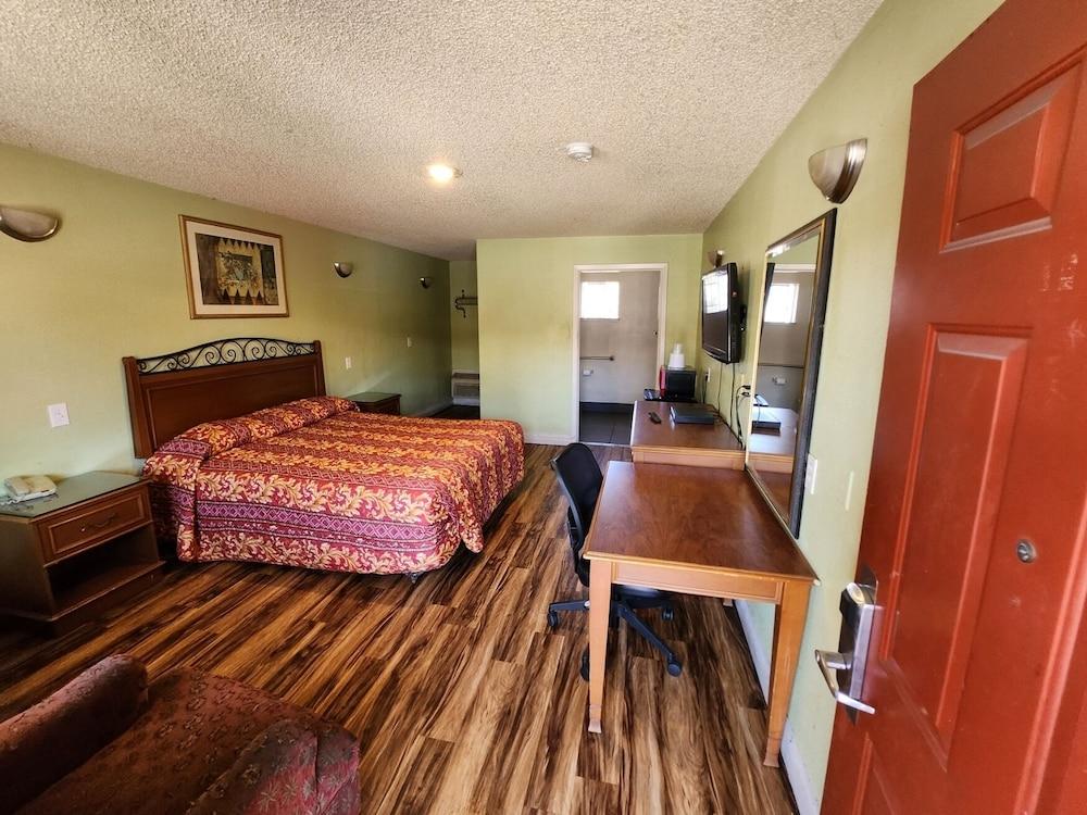 Vince's Motel Inc. photo 17