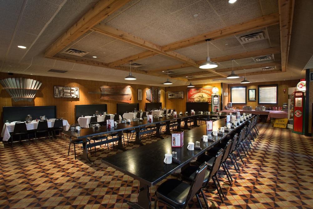 Holiday Inn Hotel & Suites St. Paul NE - Lake Elmo by IHG photo 71