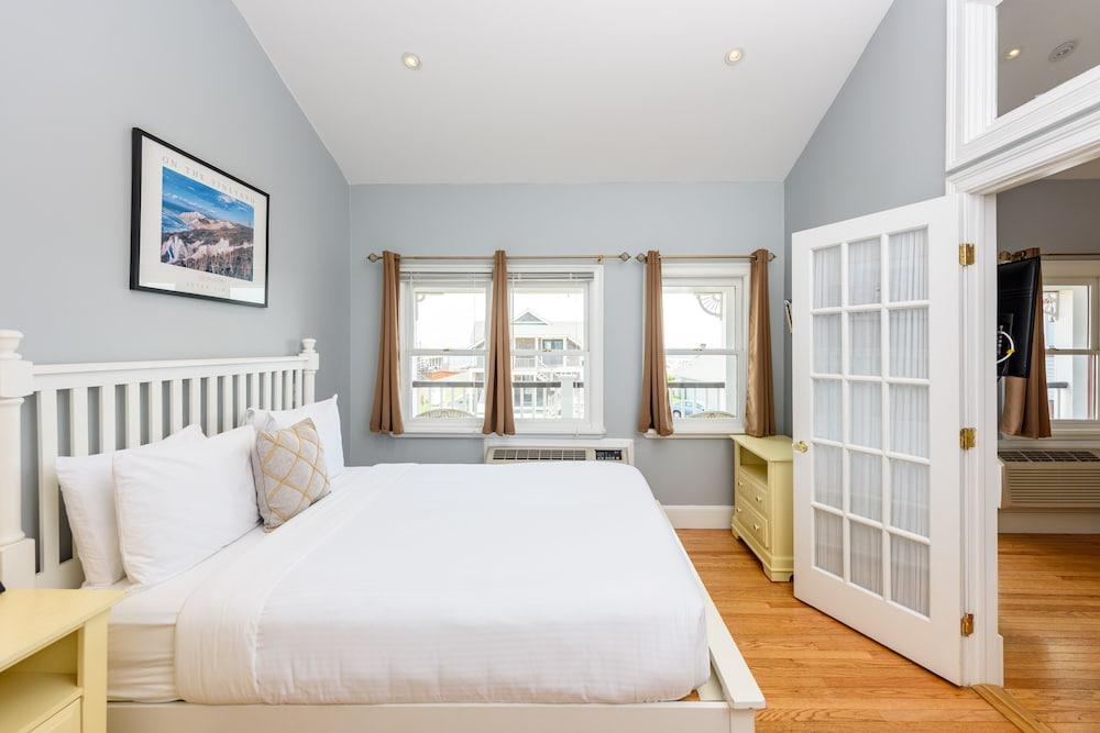MV Surfside Hotel photo 87