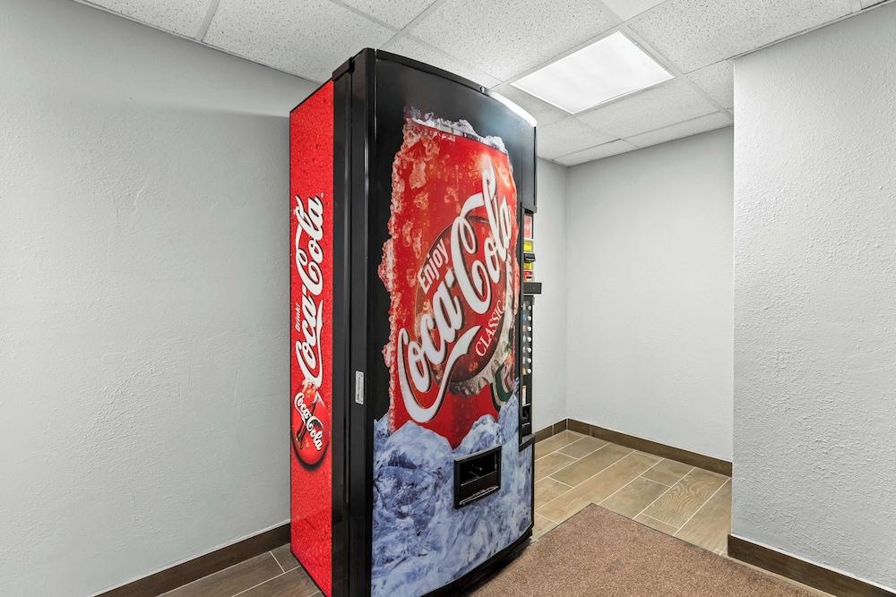 Americas Best Value Inn McMinnville photo 20