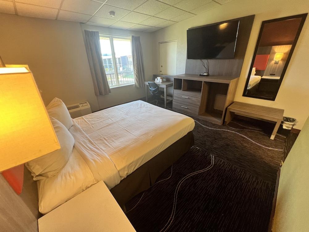 Countryside Suites Kansas City Independence I-70E Sports Complex Hotel photo 8