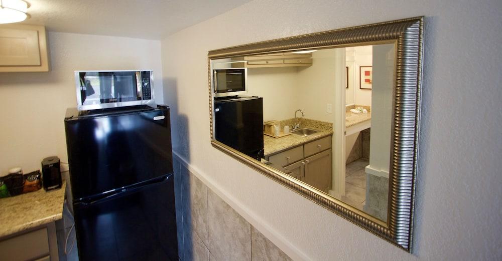 At Home Inn & Suites photo 39