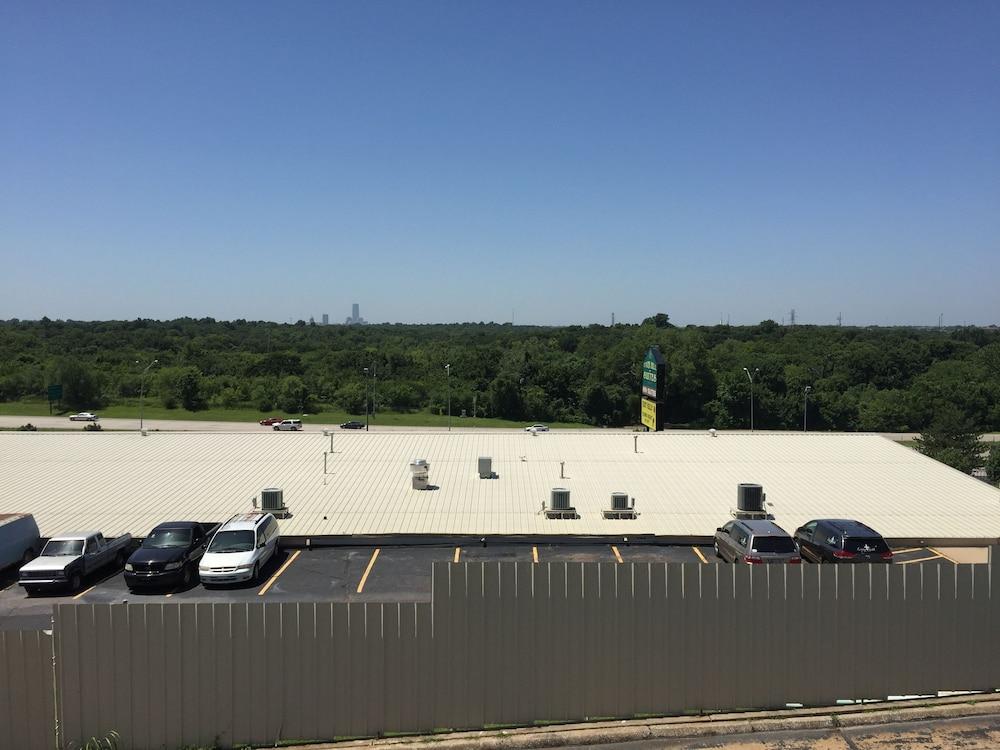 Park Hill Inn and Suites photo 4