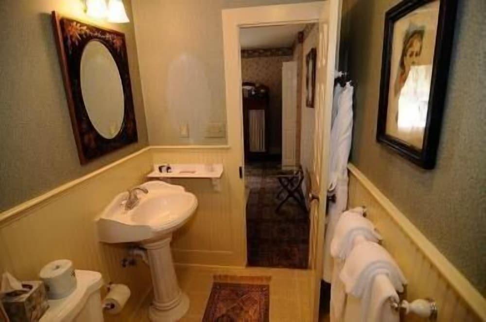 Atlantic Hotel photo 58