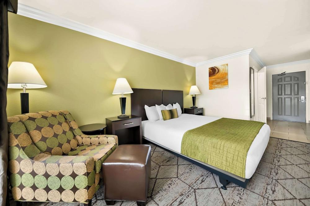Best Western Executive Inn photo 10