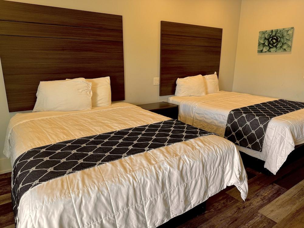 Garden Inn Express photo 7