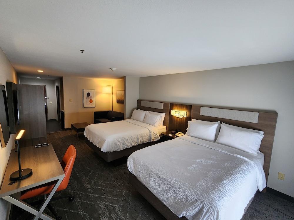 Holiday Inn Express & Suites Perry by IHG photo 22