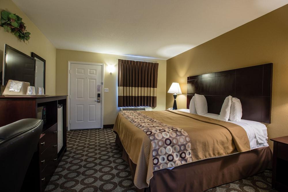 Relax Inn & Suites photo 23