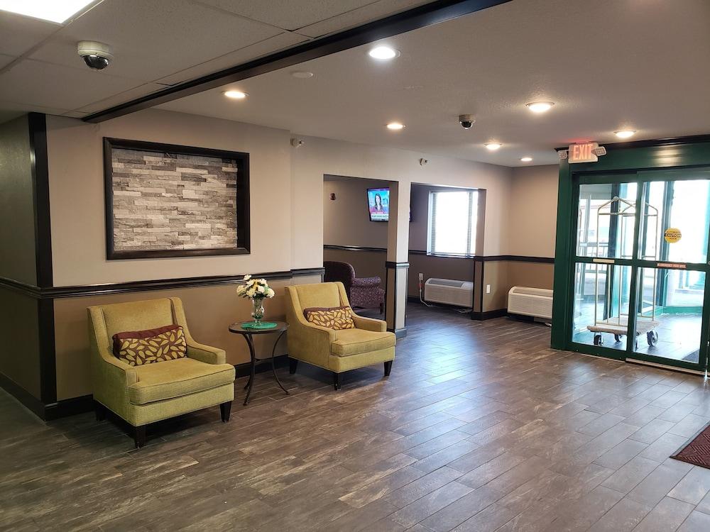 Travelodge by Wyndham Brooklyn Center photo 19