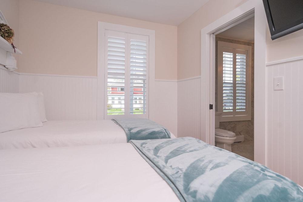Marginal Way House Hotel photo 12