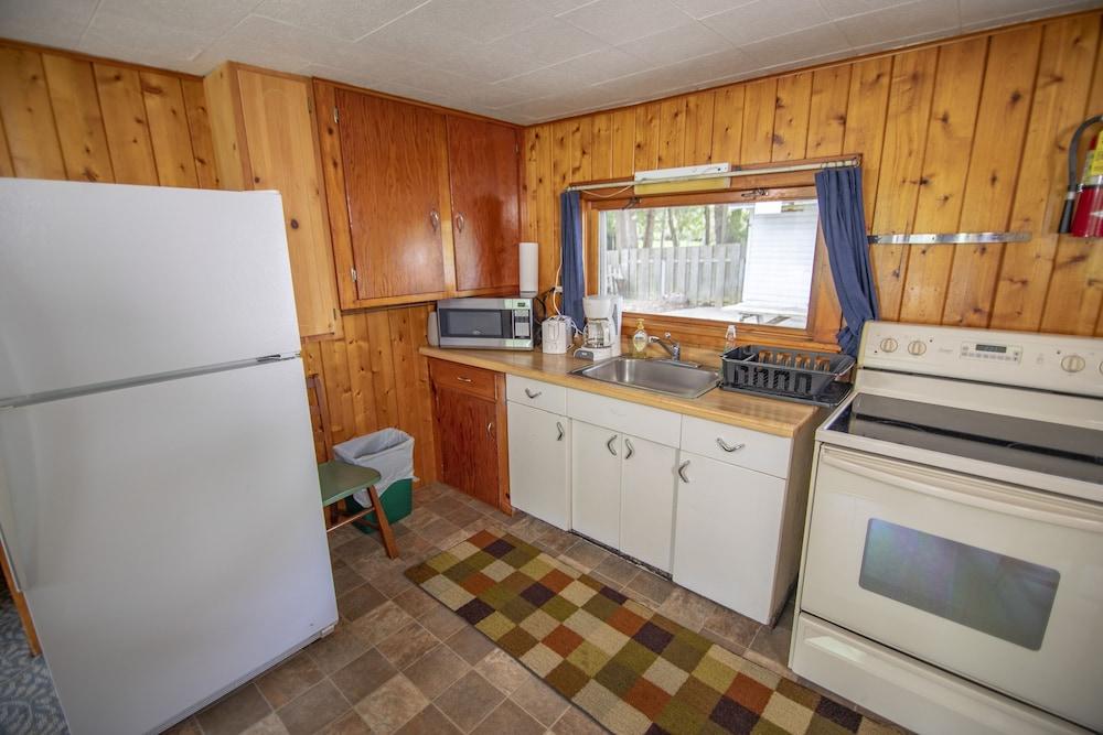 Ridges Inn & Suites photo 64