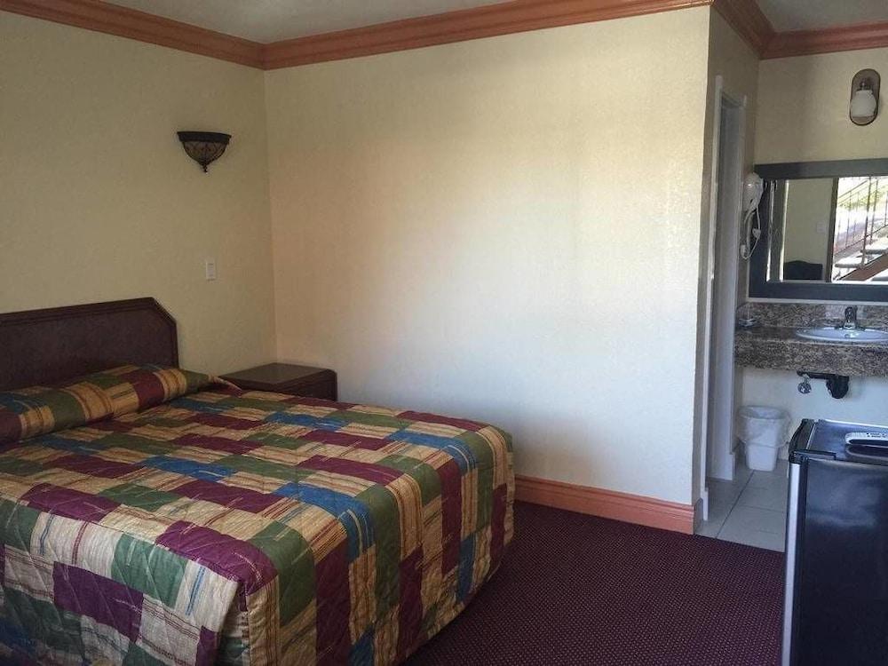 Travel Inn Motel photo 5