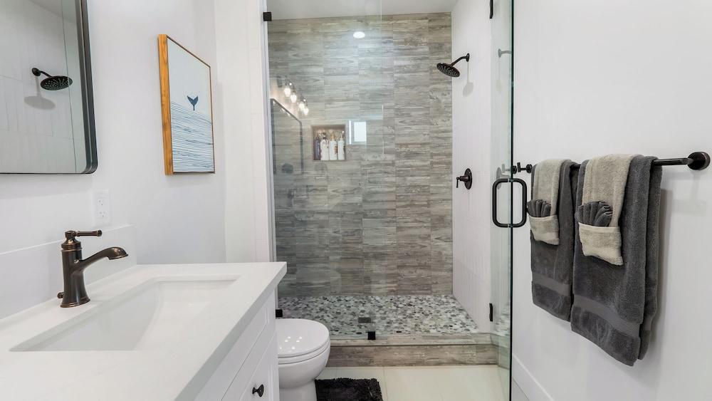 Rise Suites Oceanside photo 48