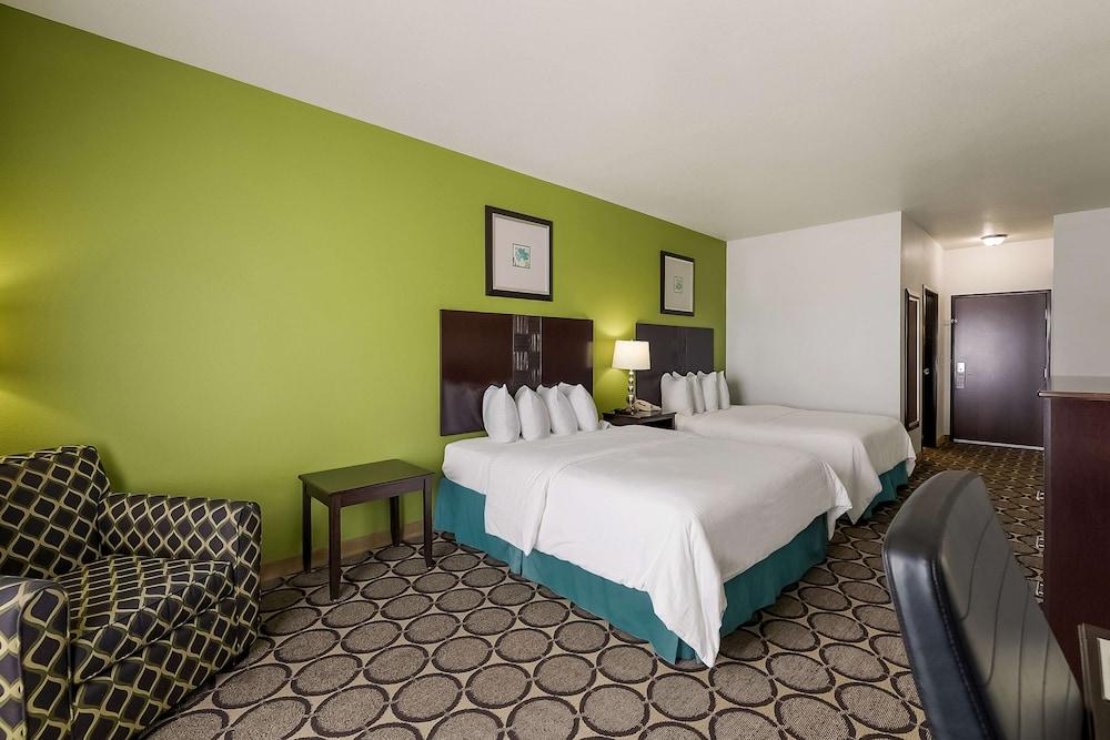 Best Western Douglas Inn & Suites photo 7