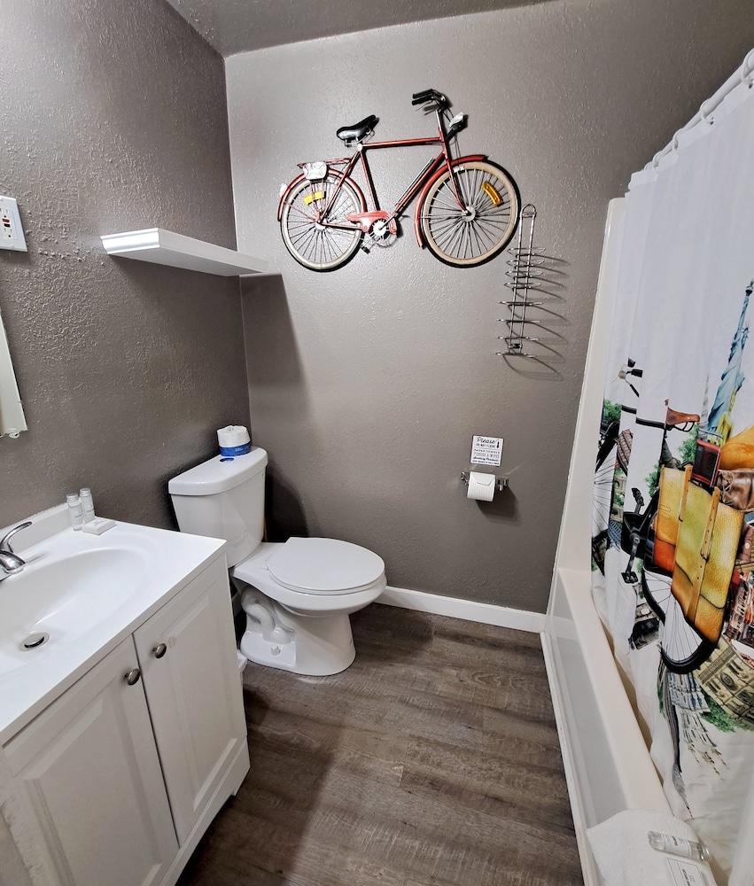 Buffalo Lodge Bicycle Resort photo 78