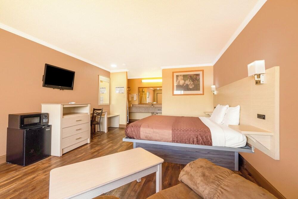 River Valley Motor Inn photo 9