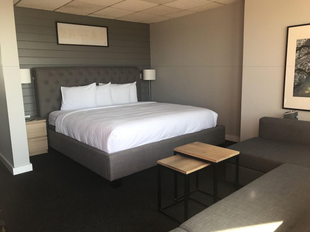 Harbor Inn Self Check-in Hotel photo 19