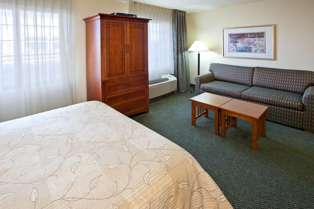 Staybridge Suites South Springfield by IHG photo 6