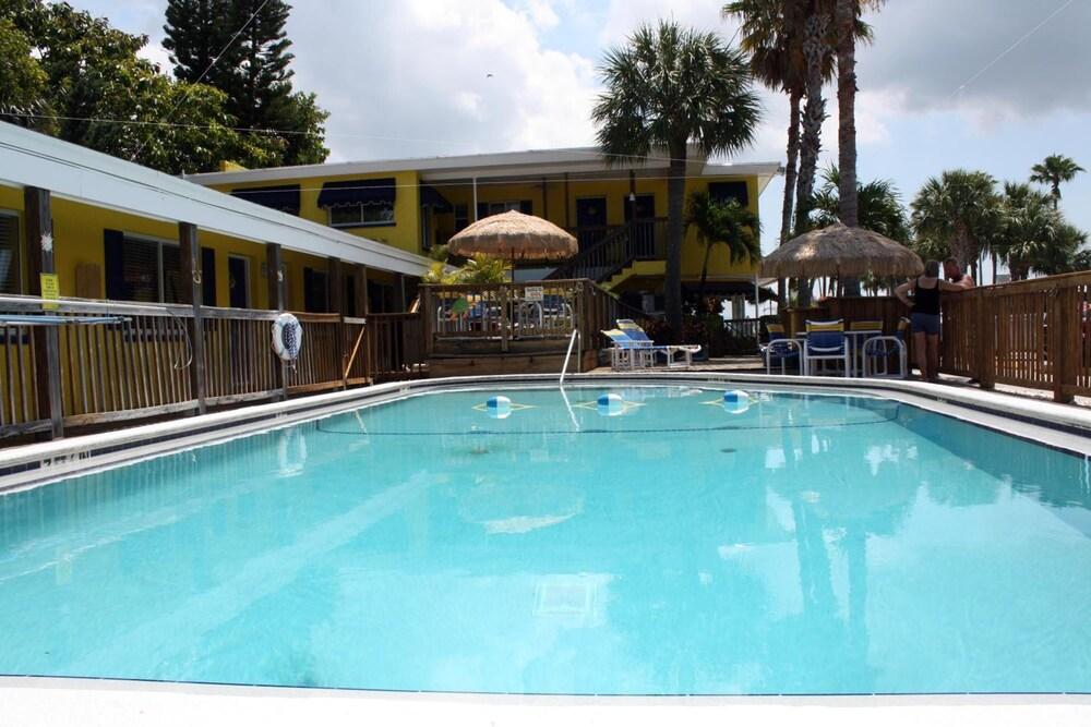 Barefoot Bay Resort & Marina photo 38
