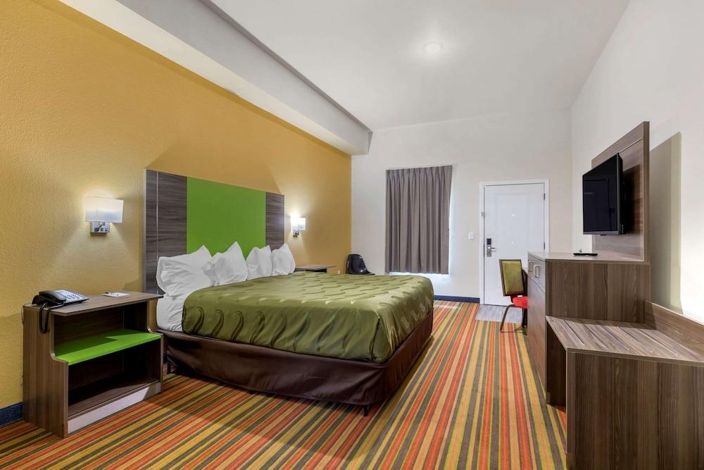 Quality Inn & Suites Elgin photo 8