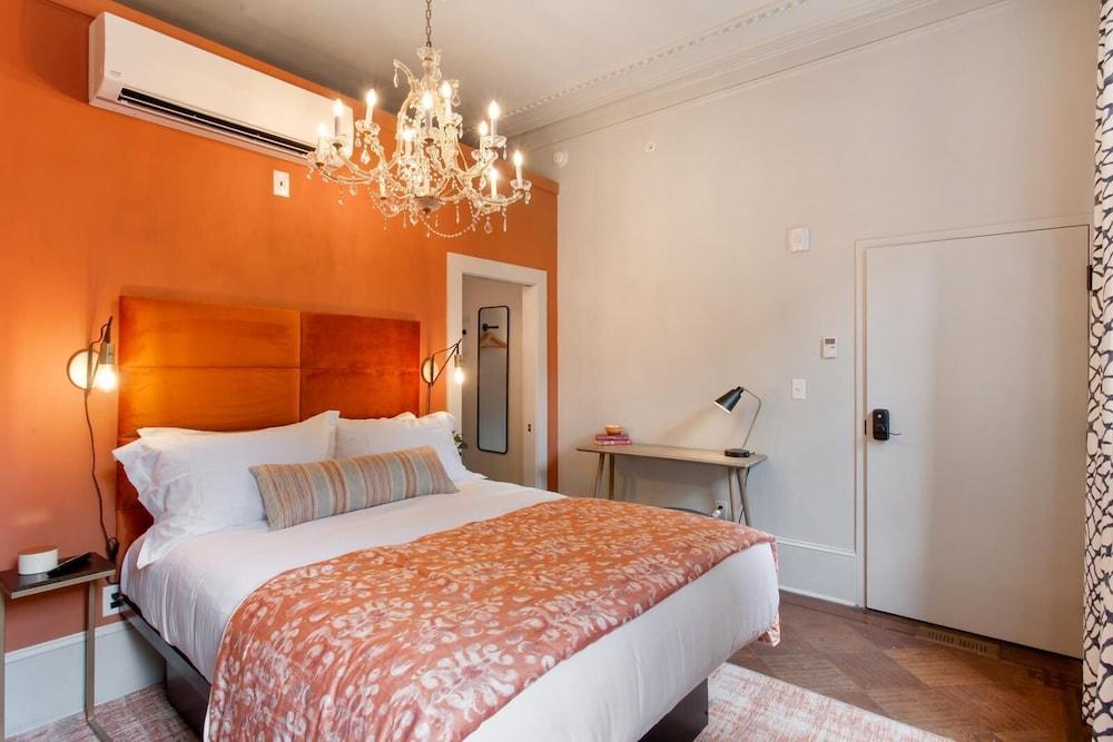 The Present Hotel photo 2