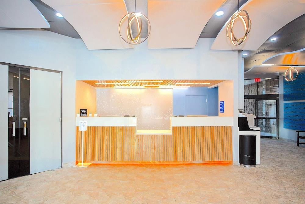 The Barclay Towers Resort Hotel photo 6
