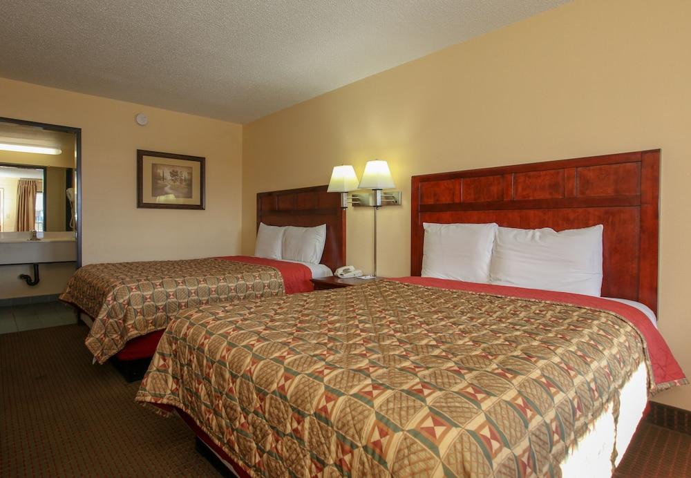 Budget Inn photo 14