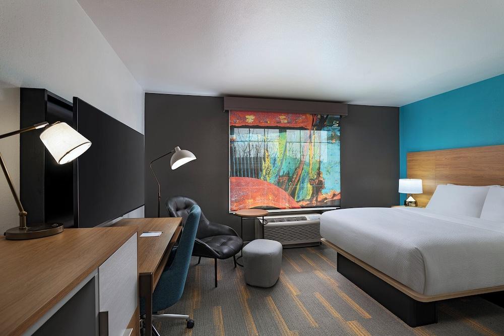 Towneplace Suites By Marriott photo 10
